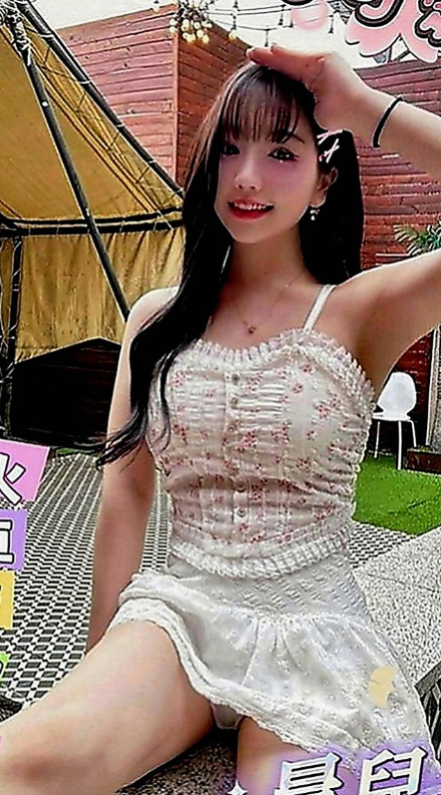 屏東外送茶|伴遊：紫蘭 |服裝店老闆|165cm|49kg|D罩杯|24歲|服務一流. 挑逗很棒.床上功夫真的驚艷不已 幫哥哥.含～吹的哥哥快感沖天無比. .