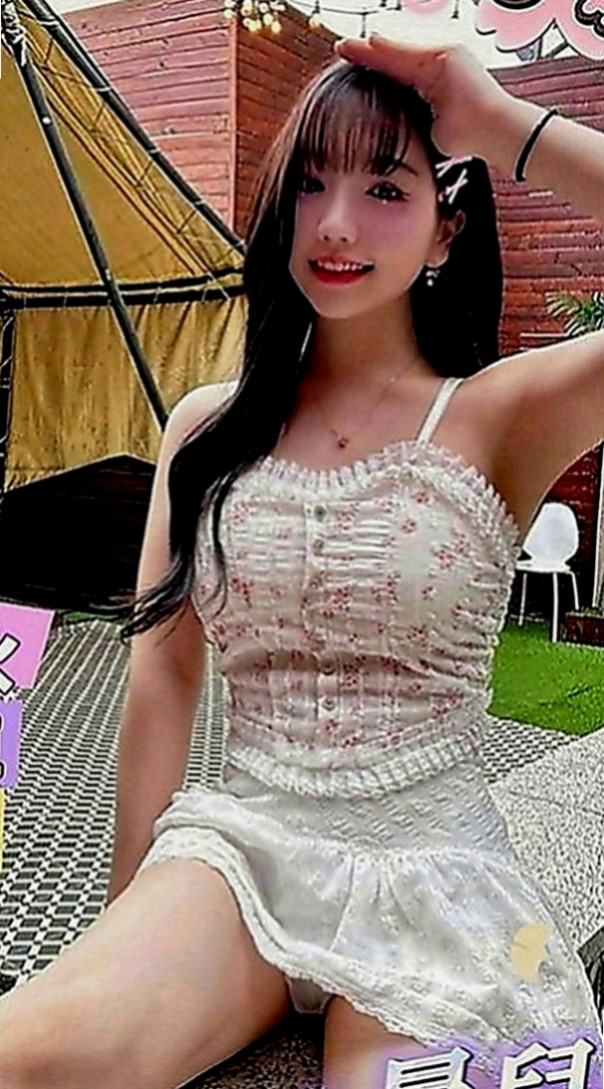 屏東外送茶|伴遊：紫蘭 |服裝店老闆|165cm|49kg|D罩杯|24歲|服務一流. 挑逗很棒.床上功夫真的驚艷不已 幫哥哥.含～吹的哥哥快感沖天無比. .
