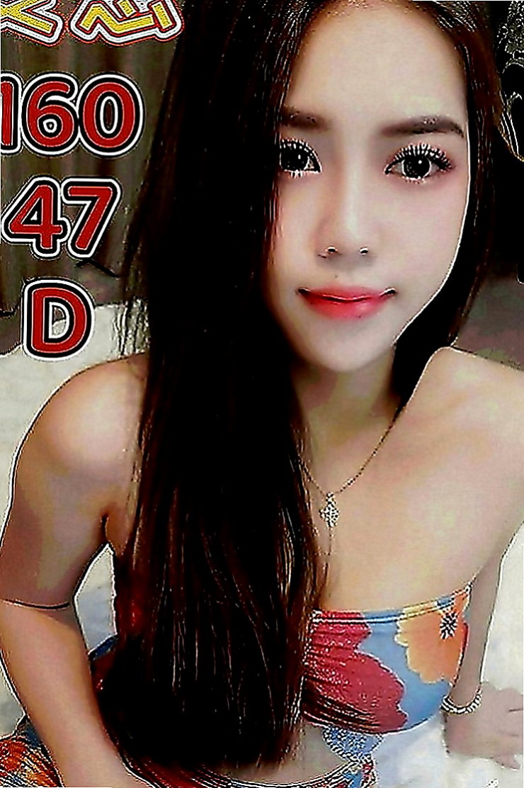 彰化外約茶|外送服務：月亮 |嬌小輕熟女|163cm|47kg|E罩杯|19歲|有點長的像韓國正妹喔 上下管齊下 帝王服務